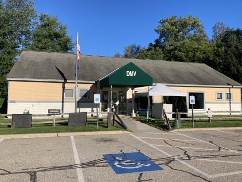 outside of rutland dmv office